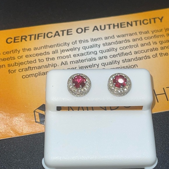 White gold vermeil 925 genuine ruby crystal screw back earrings, gift for her - Picture 4 of 4